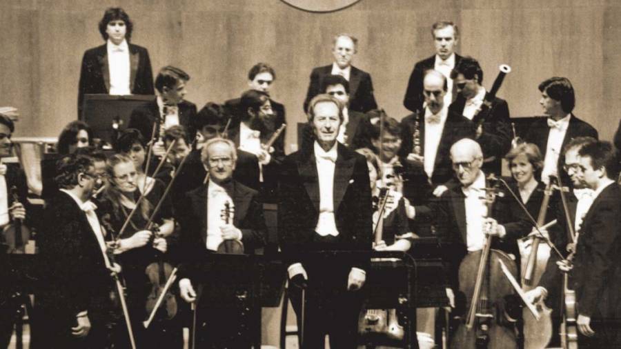 ...Cuando el público recibió con gran entusiasmo a la Orquesta Filarmónica de la Scala de Milán