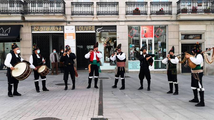 O grupo A Requinta de Xián actuando no San Froilán de Lugo. Foto: A.R.X. 