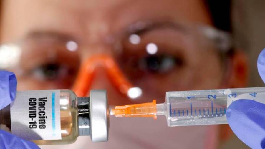 Bruselas anuncia la adquisición de 300 millones de dosis más de la vacuna de Pfizer y BioNTech