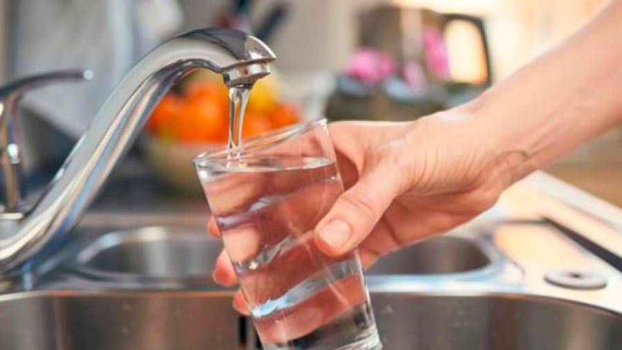 Las administraciones llaman a un consumo y un uso responsable del agua en los hogares. Foto: G-
