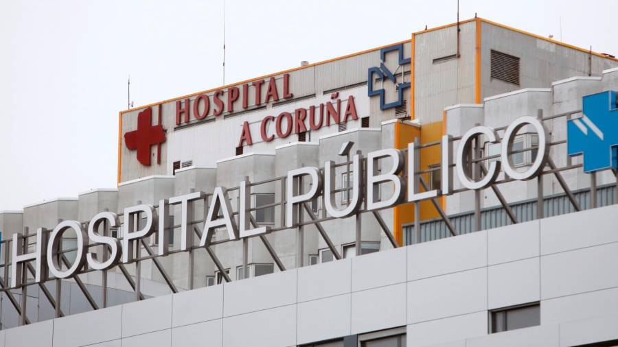 Parte de la fachada del Complejo Hospitalario Universitario de A Coruña Foto: Cabalar
