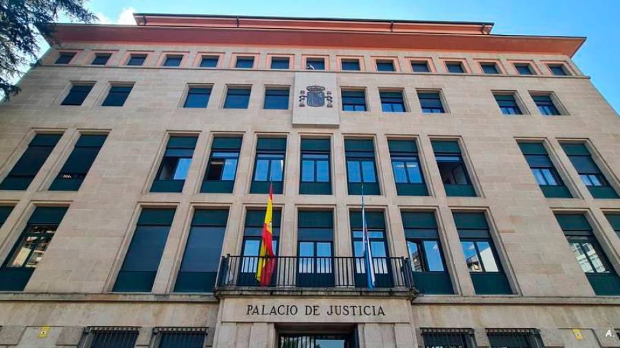 Piden siete y diez años de prisión para la pareja que apuñaló a un hostelero en Ourense en 2021