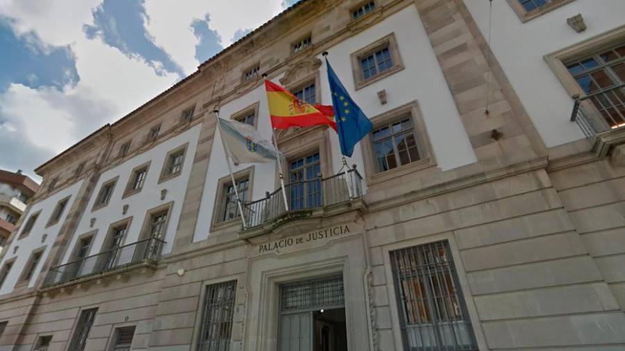 Fachada da Audiencia Provincial de Pontevedra