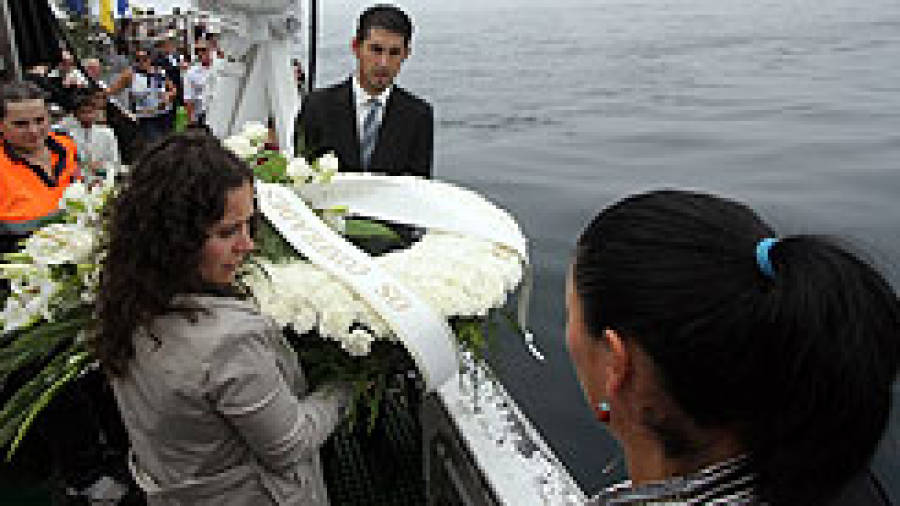 Homenaje al Carmen en O Son y al Rial en Outes, y A Barca llega a Argentina