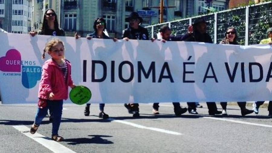 A Galicia máis viva marcha en defensa do galego: O espírito de Manuel María está presente nesta manifestación, di Saleta