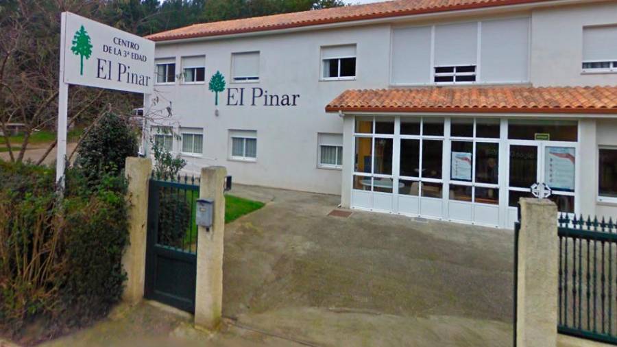El Hogar Residencial El Pinar, ubicado en la carretera de la Ermida de Ternande, en Culleredo. Foto: Google Maps 