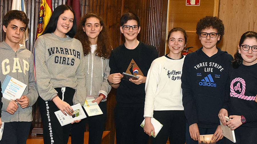 Los alumnos del Peleteiro y Rosalía triunfan en ciencias