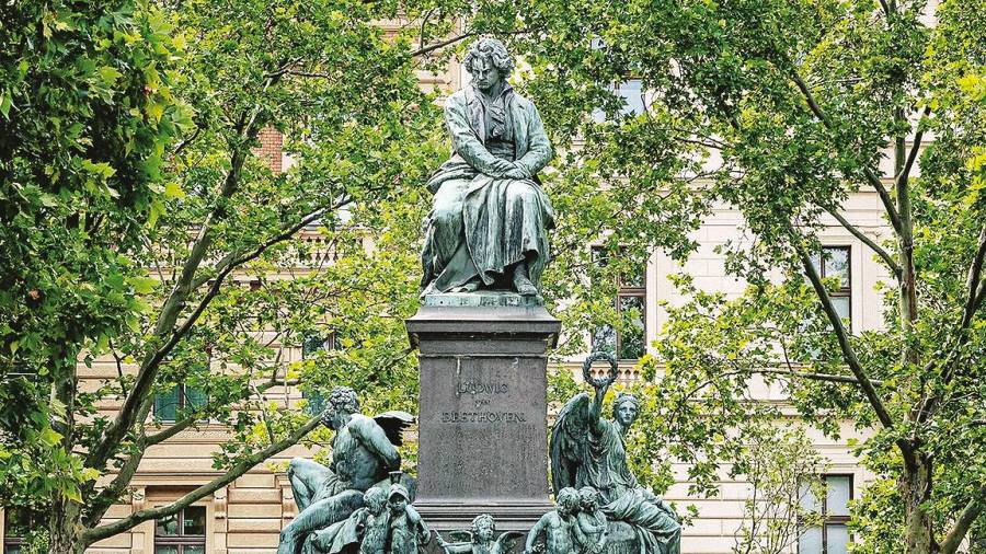 Estatua de Ludwig van Beethoven en la ciudad de Viena. Foto: A. P.