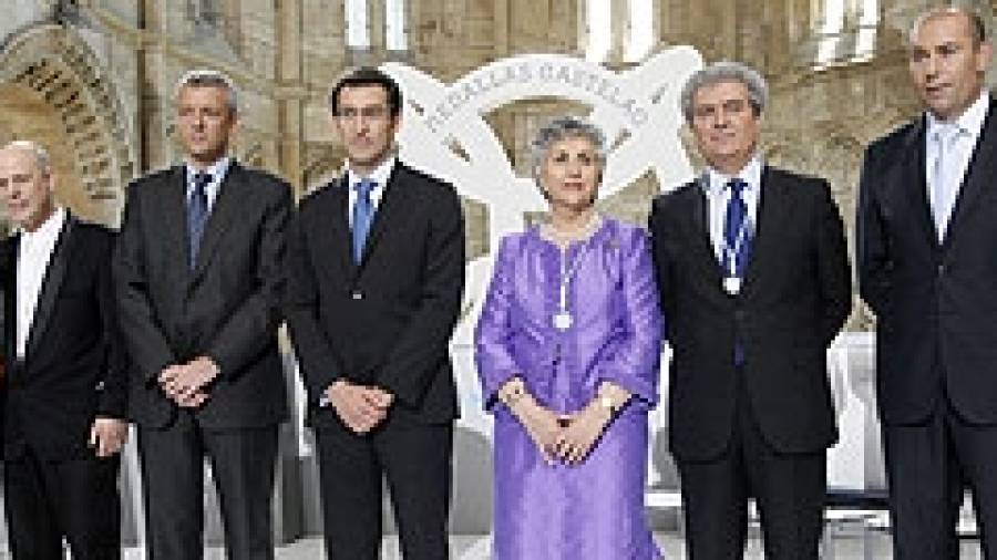 Feijóo celebra el pacífico expansionismo del galeguismo en las medallas Castelao