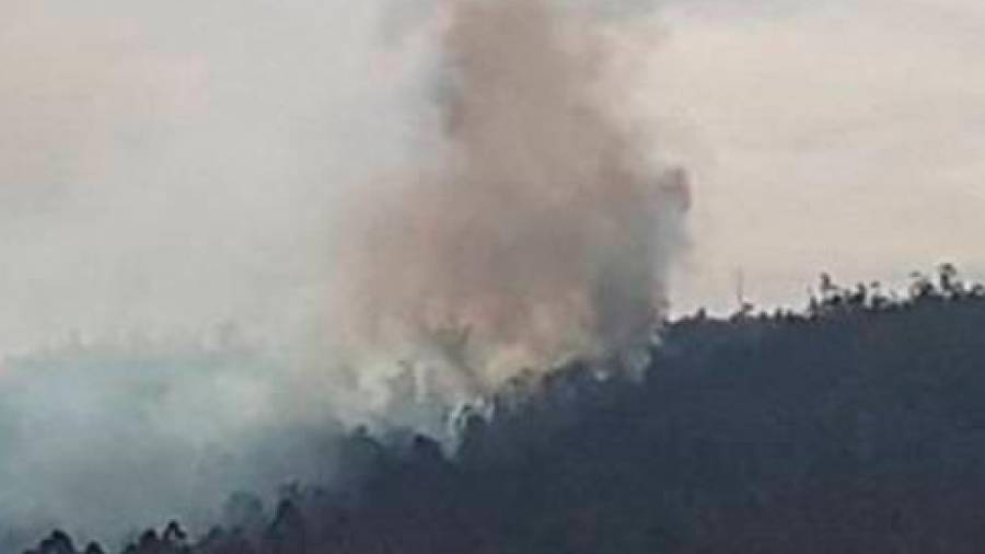 Extinguido un incendio forestal en Calvos de Randín que afectó al Parque Natural Baixa Limia-Serra do Xurés