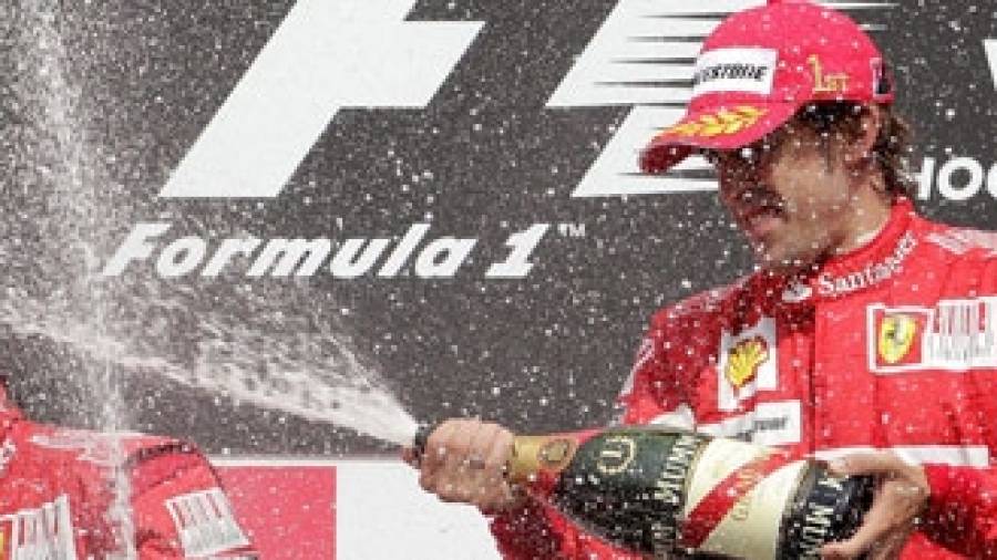 Fernando Alonso vuelve a ganar y la polémica también regresa