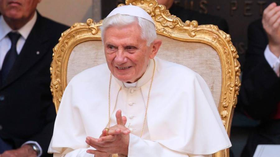 El papa Benedicto XVI (i), en una imagen de 2012. Foto: DPA