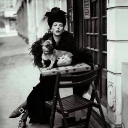 Isabella Blow en París, de Steven Meisel. FOTO: 1996-98 ACCUSOFT