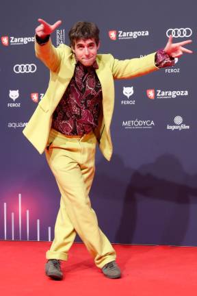 El actor Guillem Barbosa posa a su llegada a la ceremonia de entrega de la décima edición de los Premios Feroz que otorga la Asociación de Informadores Cinematográficos de España (AICE), este sábado en Zaragoza. EFE/Javier Cebollada