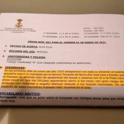 Orden del día 1 de enero de 2020 de la Escuela Naval de la Armada en Ferrol, que lleva en sus ‘efemérides’ el hundimiento de un submarino de la “escuadra roja”. FOTO: BNG