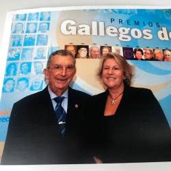 Con su padre, Antonio Castro, durante una Gala de Gallegos del Año. Foto: ECG