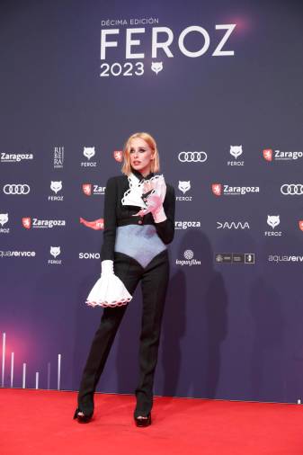 La actriz Olivia Baglivi posa a su llegada a la ceremonia de entrega de la décima edición de los Premios Feroz que otorga la Asociación de Informadores Cinematográficos de España (AICE), este sábado en Zaragoza. EFE/Javier Cebollada