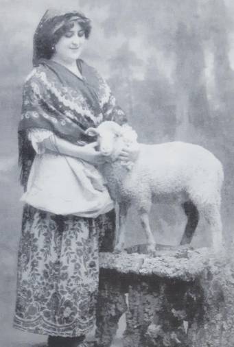 Ofelia Nieto en el papel de Maruxa de Amadeo Vives (1914). Foto: ECG