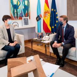 El presidente de la Xunta, Alberto Núñez Feijóo, se reúne con la portavoz nacional del BNG y líder de la oposición, Ana Pontón. FOTO: XUNTA