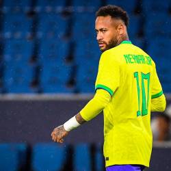 DE VUELTA. Neymar durante uno de los partidos con Brasil en Catar. Foto: Europa Press