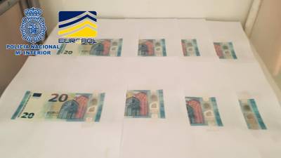 Foto de archivo de billetes falsos de 20 euros. POLICÍA NACIONAL