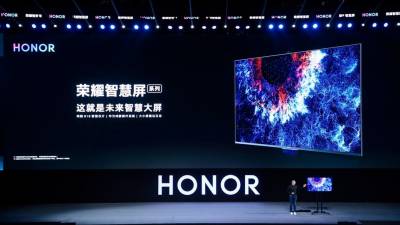 Imagen de archivo del presidente de Honor, George Zhao delante de la pantalla inteligente Honor Vision en la conferencia anual de desarrolladores de Huawei en 2019 FOTO: HONOR