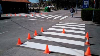 SINALIZACIÓN. Recentemente renovouse a sinalización da avenida de Compostela. F: C.