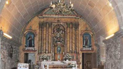 Vimianzo difunde la riqueza artística de catorce iglesias