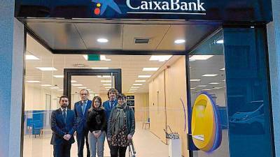 CaixaBank abre una nueva sucursal en Santa Comba