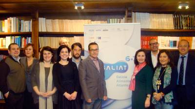 MODÉLICO. Representantes de las empresas y de los grupos científicos durante la presentación de Galiat 6+7