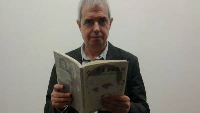 Afonso Eiré lanza novo libro: 'Memorias dunha vaca marela'