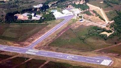 El aeródromo lucense de Rozas quiere reemprender el vuelo