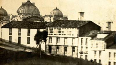1909. Sanatorio del Doctor Baltar en la Rúa da Costa do Galo. Santiago de Compostela. (Fuente, familia Baltar).
