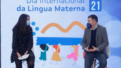 O conselleiro de Cultura, Educación e Universidade, Román Rodríguez, participa no evento familiar para conmemorar o Día Internacional da Lingua Materna / CONCHI PAZ