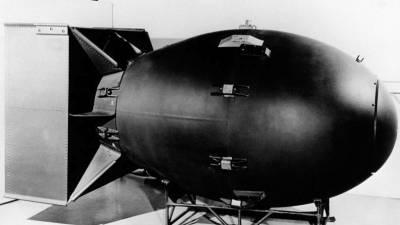 La bomba atómica llamada Fat Man, lanzada el 9 de agosto de 1945 sobre la ciudad japonesa de Nagasaki. (Fuente, es.euronews.com)