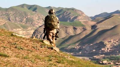 Comunicación en territorio afgano: con precisión total y también “acento gallego”