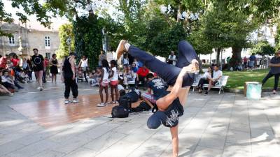 Exhibición de Breackdance en la Alameda. Foto: Antonio Hernández