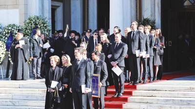 LA FAMILIA real griega a la salida funeral por el rey Constantino. Foto: EP