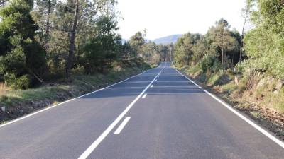 Lousame recibe as obras de mellora na estrada de acceso á aldea de Servia