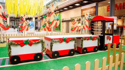 Área Central ofrece desde hoy su especial Navidad con luces, tren, caseta de madera y su ya clásico papá Noel. Foto: ECG