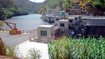Presa hidroeléctrica de San Pedro, en el río Sil. Foto: Almara