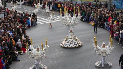 Desfile de Carnaval en Santiago de Compostela. (Autor, Antonio Hernández. Fuente, El Correo Gallego)