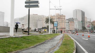 A Coruña creará carril de ‘runners’ en el tranvía