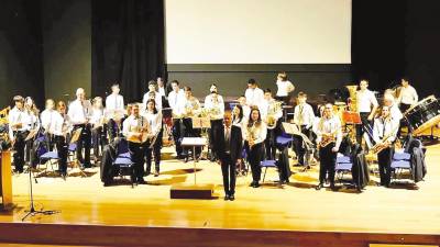 Actuación da Banda de Música de Arca no centro sociocultural Mingos de Pita. Foto: C.M.
