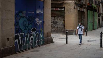 Aspecto de las calles del barrio del Born de Barcelona ayer lunes. EFE/ Enric Fontcuberta
