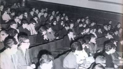 ...Cuando la Sala Yago se quedó demasiado pequeña para acoger el Cine-Club Universitario