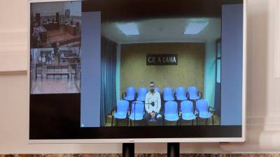 TSXG. César Adrio, desde la cárcel de A Lama, asistió por videoconferencia a la sesión de su recursos. Foto: Cabalar