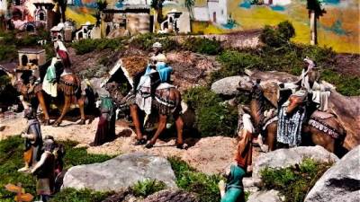 Los Reyes Magos dirigiéndose al portal de Belén con sus presentes. Foto: S. P.
