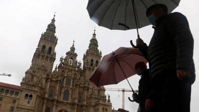 Esta semana volverán los paraguas a las calles. Foto: EFE/Xoán Rey