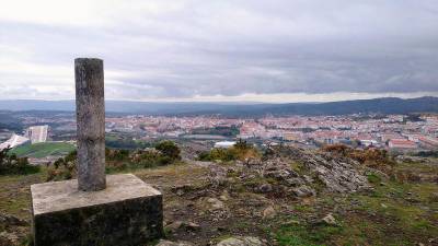 Panorámica. Imagen 360 grados de la capital gallega desde el mirador situado en la cumbre del Monte Viso